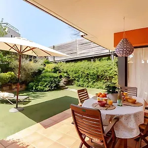  Appartement Pretty Garden Next To A Charming